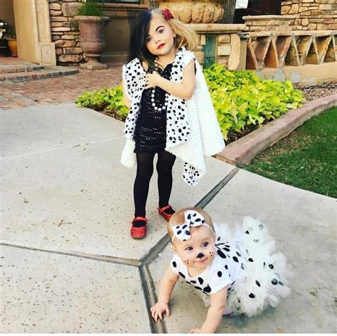 The Ultimate List of Family Halloween Costumes for 2024 | Baby girl ...