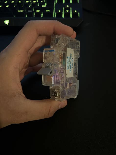 Where can I find more of these? Been looking for more for a while now : r/electricians