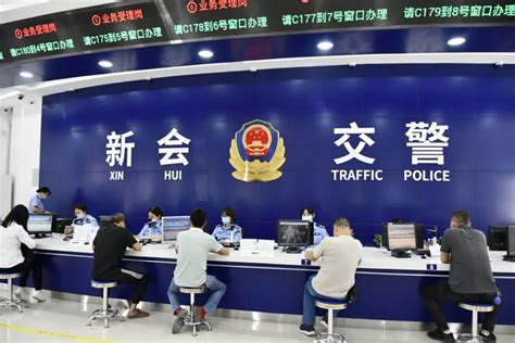 在元江，驾驶人换证用手机就能体检！_腾讯新闻