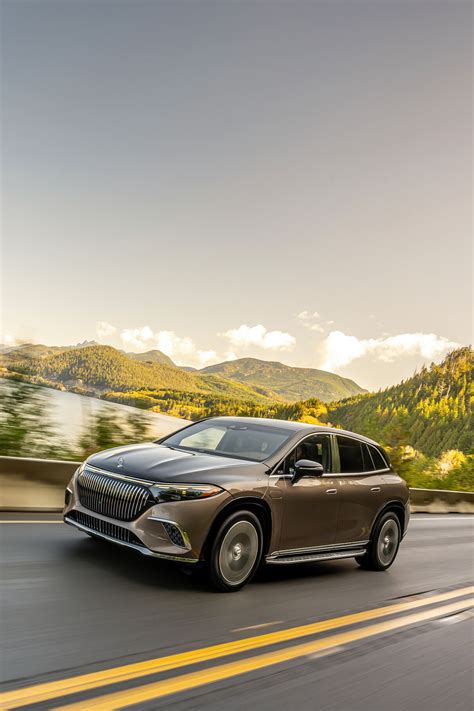 Mercedes-Maybach EQS SUV: der neue Maßstab im Segment der vollelektrischen Luxus-SUVs - Mercedes ...