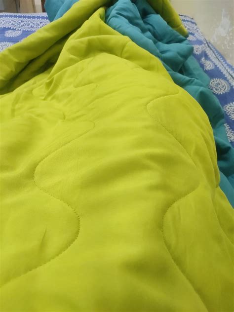 Amazon Brand - Solimo Microfibre Reversible Double Bed Comforter/Quilt ...