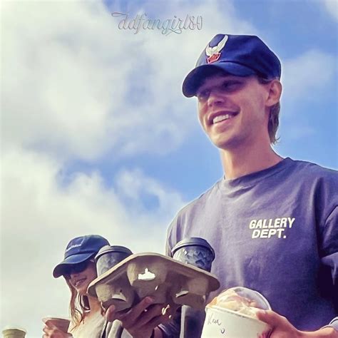 Austin and Kaia in Malibu today (13th Aug)🩵 : r/AustinButlerLand