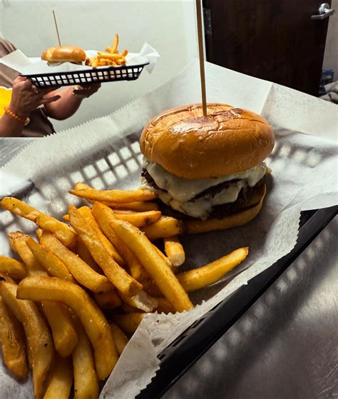 Boulder’s Bar & Grill (@boulders.high.point) • Instagram photos and videos