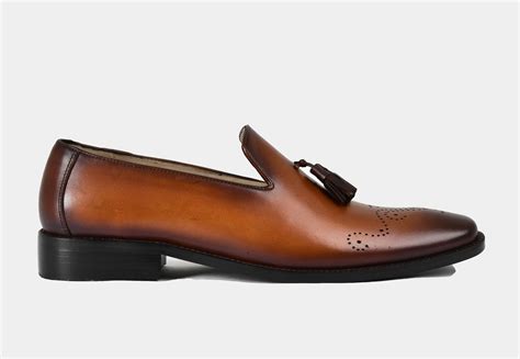 Vincenz Tan – Luxoro Formello