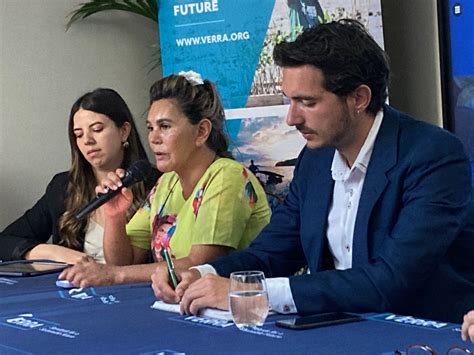 Waste pickers make their voice heard in Paris treaty talks | Plastics News