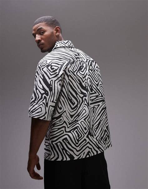 Relaxed Festival Animal Black & White Shirt – Roar Fox