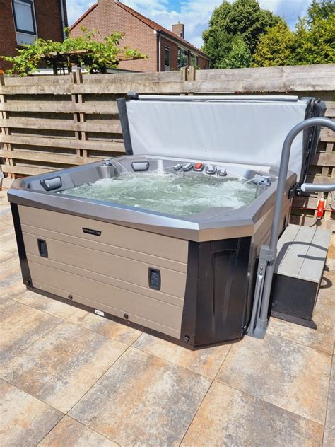 Peter van der Veen posted on LinkedIn