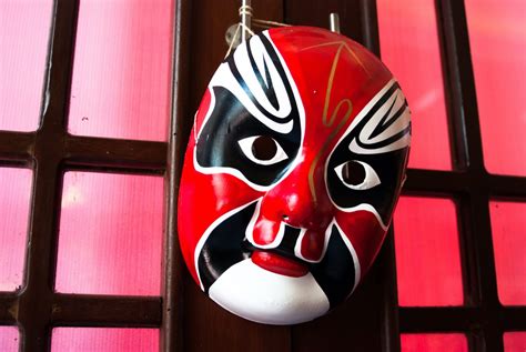Chinese Opera Mask Colors and Their Symbolic Meanings | Color Meanings