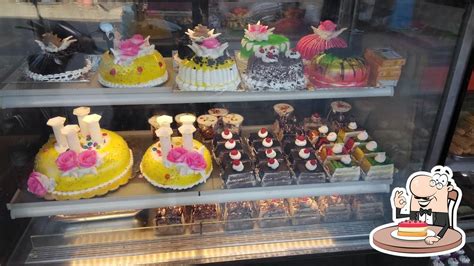 New Mohsin Bakery, Ahmedabad, Nanmiya Hawa Tower - Restaurant reviews