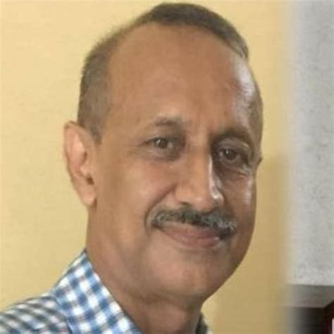 India and China must walk together steadily, avoid mistrust