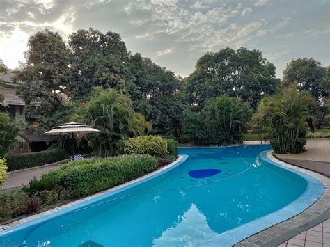 Infinity Pool | Address Guru