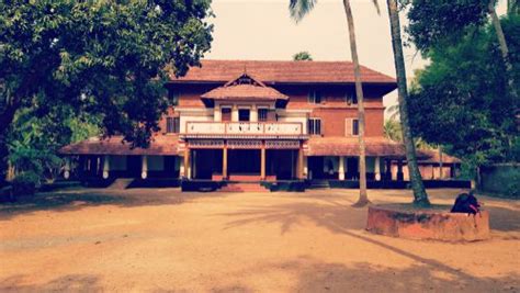 पारंपारिक भारतीय घराची रचना जी प्रेरणादायी आहे | Housing News