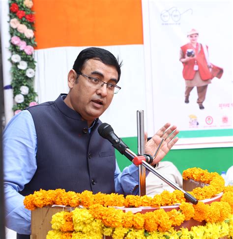 Press Release:Press Information Bureau