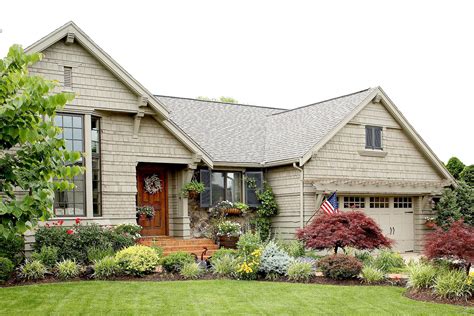 Boost Your Curb Appeal with These Front Yard Landscaping Ideas ...