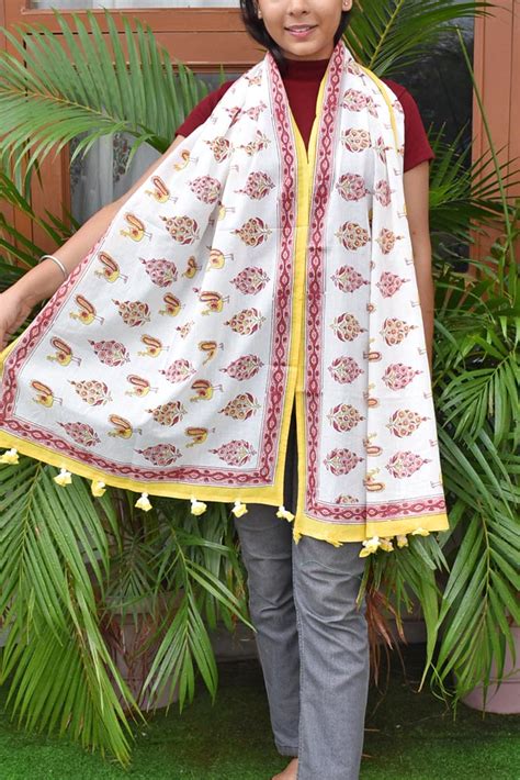 Elegant Hand block printed Cotton stole with cloth tassels – India1001.com