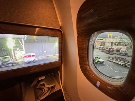 Emirates 777 Business Class 的图像结果