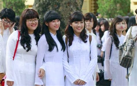 越南美女毕业学士照图片 - 站长素材