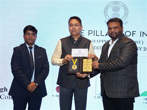 Muktideep S, Modern Colours recognized by Minister Aman Arora, Punjab ...