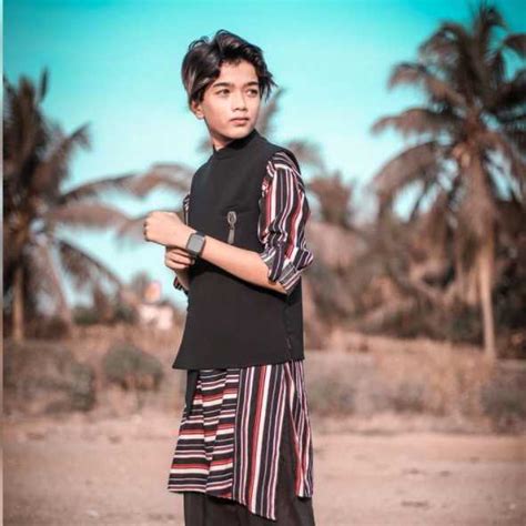 Owais Shaikh, Youtuber | Influencer Pranks Funny Content