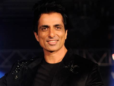 Mother Records An Emotional Video Message For Sonu Sood After He Helps ...