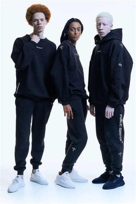 Black Space 的图像结果