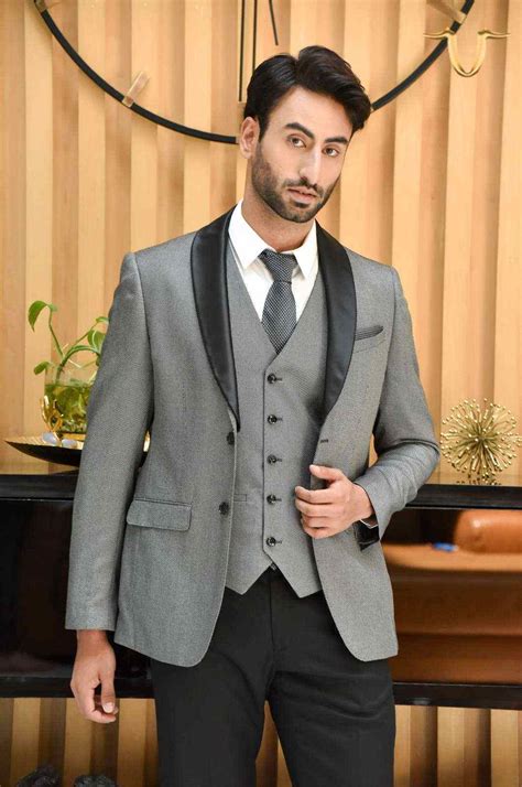 Grey 4 Pc Suit With Contrast Waistcoat And Trouser – House of United