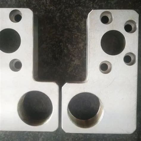 VMC Machining Services - VMC Machining Service, Material - Mild Steel ...