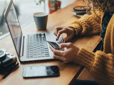 How to check if your credit card offers domestic and international ...