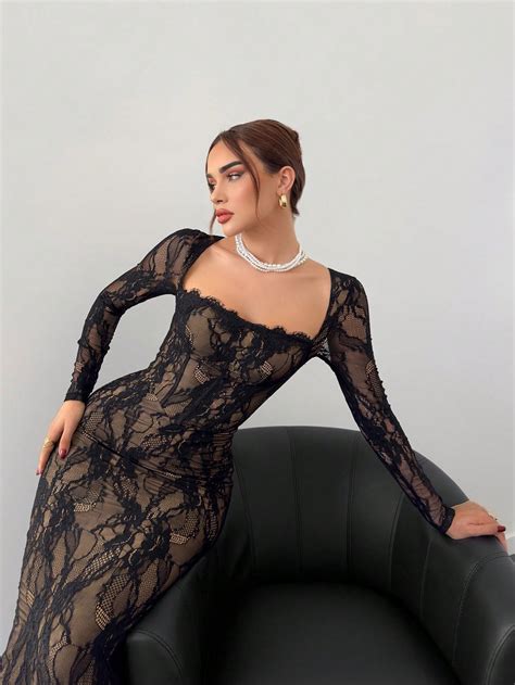S-Shaped Lace Long Sleeve Cupped Corset Collar Slim Fitted Floor Length ...