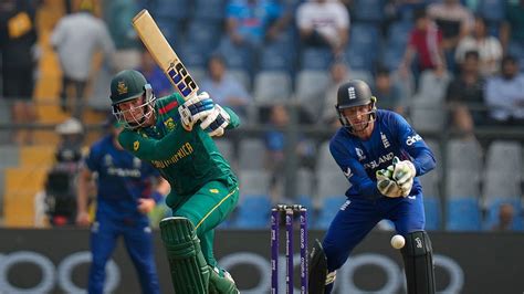 "England keep getting their decisions wrong" - Nasser Hussain on 229 ...