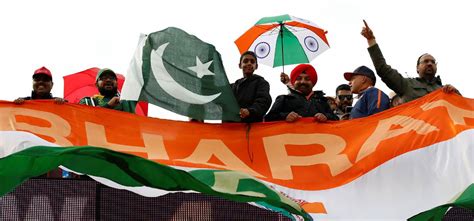 5 Cricketers Both India Pakistan Can Celebrate This Independence Day