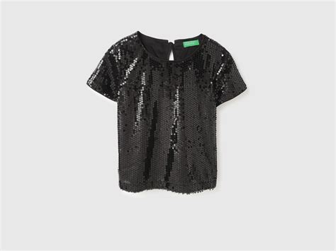 Regular Fit Round Neck Embellished Top – United Colors of Benetton Store