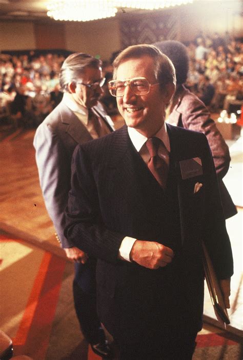 H-E-B's Howard Butt Jr. dies; led family food chain's board for many ...