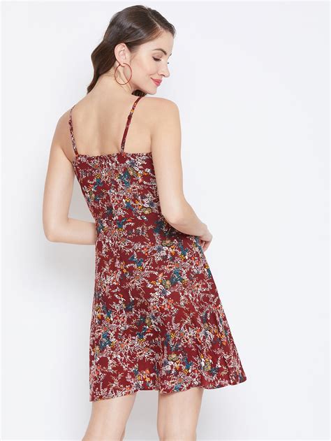 Berrylush Women Maroon & White Floral Printed Square Neck Fit & Flare