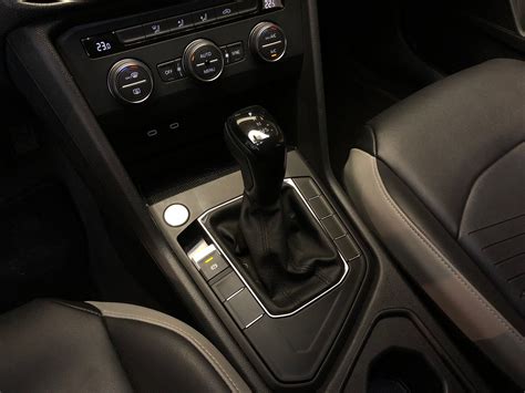 Volkswagen Taos 1.4 250 Tsi Total Flex Confortline Automático 2022 em ...