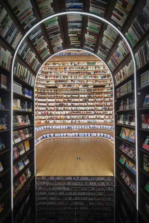 Bookstore 的图像结果