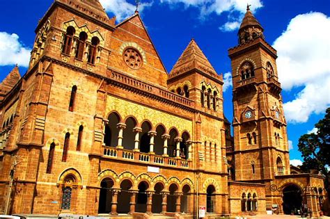 Bhuj tourism spots to visit, Prag Mahal Palace, Aina Mahal and Museum