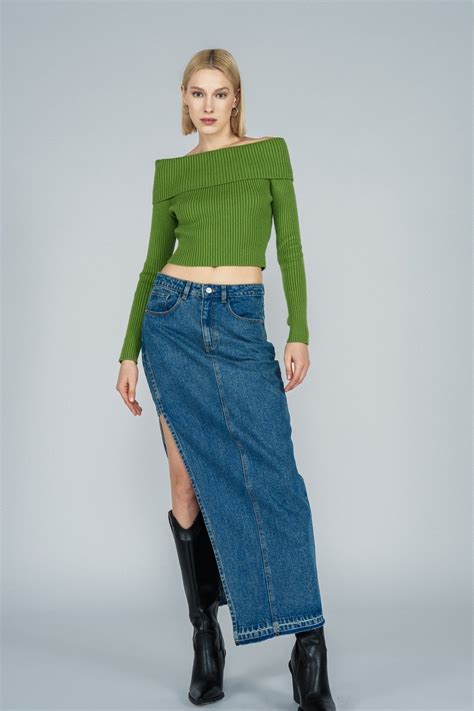 CSY Green Off Shoulder Pullover