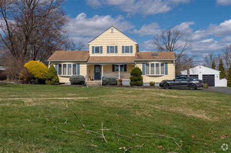 Florham Park, NJ City Guide | About Living in Florham Park - Homes.com