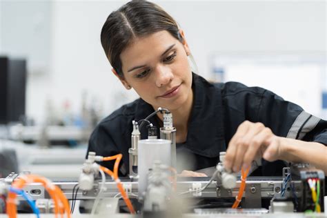 Apprenticeships - Vehicle Certification Agency