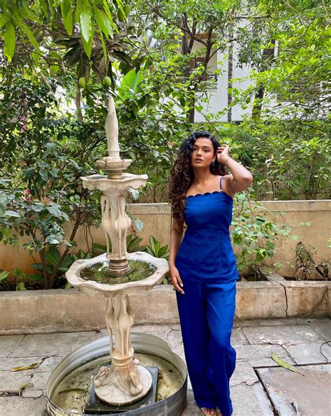 Ivy Pant – Around The City