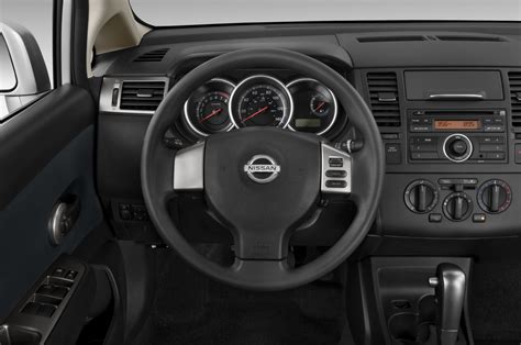 2011 Versa Nissan Photos and Videos - MotorTrend