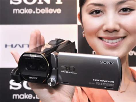 Coast Guard Ice Breaker Healy approaches Russian tanker Renda - January ...