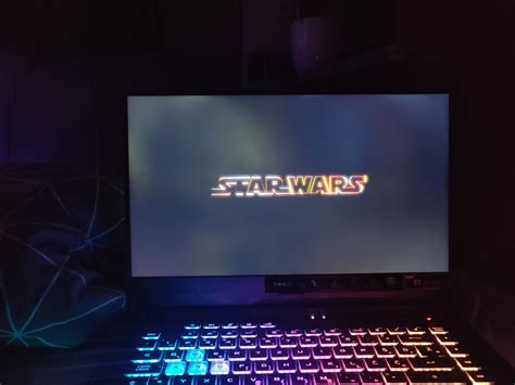 Seeing Yellow Spots On Computer Screen at Meagan Burlingame blog