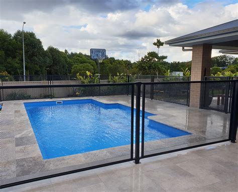 Pool fence ideas - seryads