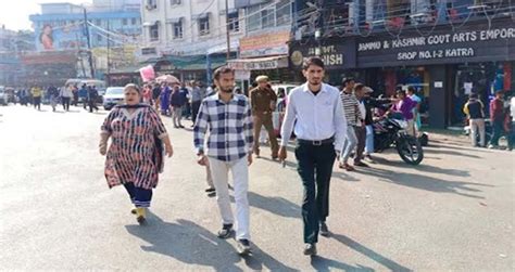 Rescue team rescue 11 children in street situation, beggary in Katra