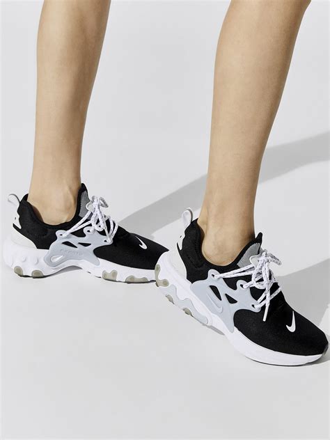 nike red and gold,www.npssonipat.com