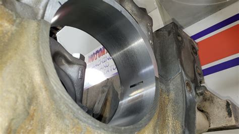 Line Bore Engine Block 的图像结果