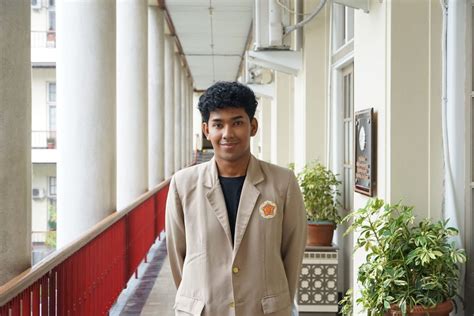 Ini Dia Kisah 2 Mahasiswa UGM, Berasal dari Papua : Punya Impian Mulia ...