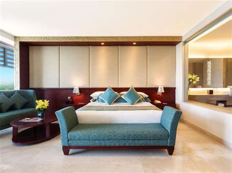 CROWNE PLAZA AHMEDABAD CITY CENTRE BY IHG | Special Rates!